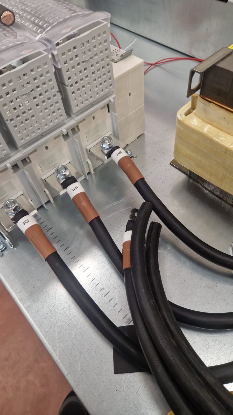 ElektroNIK projekat 35